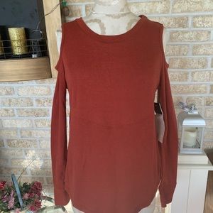 Orange cold shoulder v-hem thermal top size S